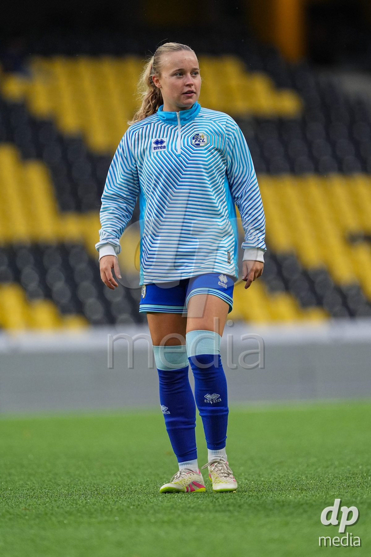 Schweiz: AXA Womens Super League 2025/26, BSC YB Frauen vs FC Luzern - Stadion Wankdorf, Bern: Fiona Sperlich (22 FC Luzern) während des Aufwärmens