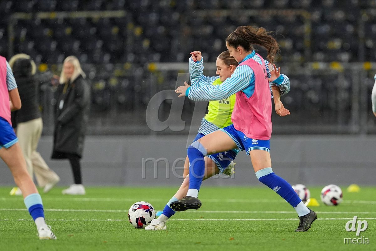 Schweiz: AXA Womens Super League 2025/26, BSC YB Frauen vs FC Luzern - Stadion Wankdorf, Bern: Chiara Schmid (38 FC Luzern) während des Warmup