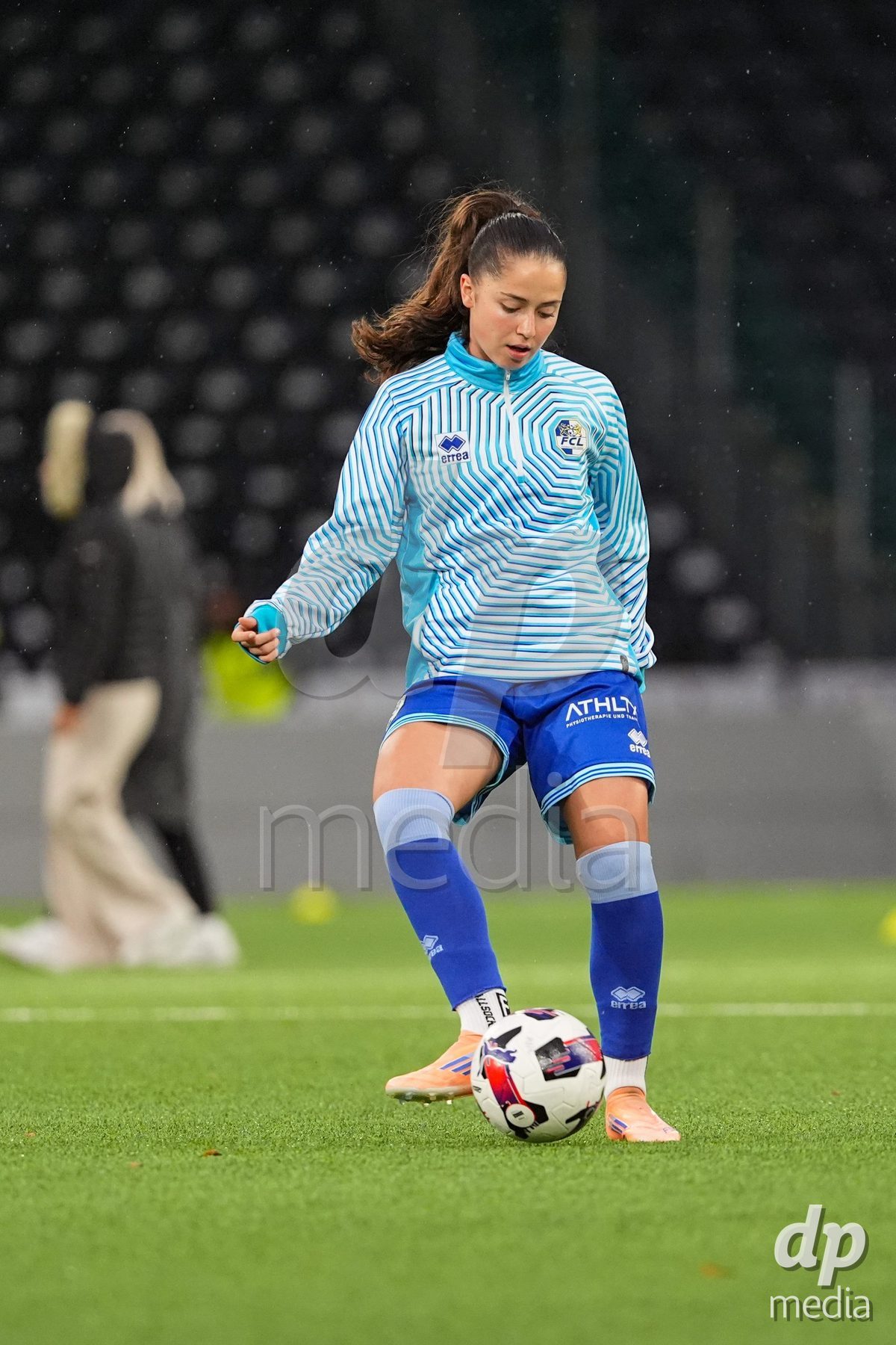 Schweiz: AXA Womens Super League 2025/26, BSC YB Frauen vs FC Luzern - Stadion Wankdorf, Bern: Melissa Rondalli (21 FC Luzern) während dem aufwärmen