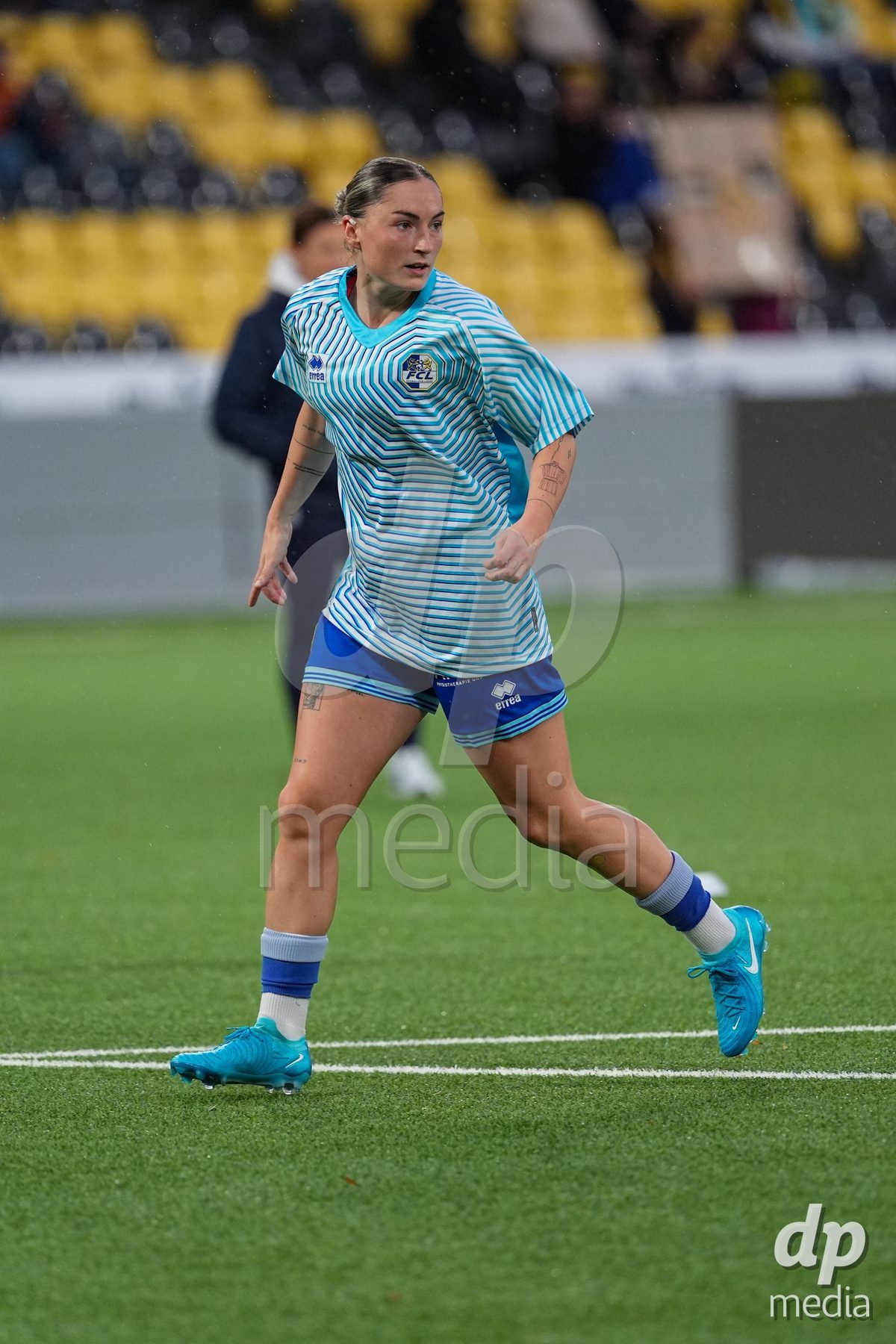 Schweiz: AXA Womens Super League 2025/26, BSC YB Frauen vs FC Luzern - Stadion Wankdorf, Bern: Debora Vogl (14 FC Luzern) während des Warmup