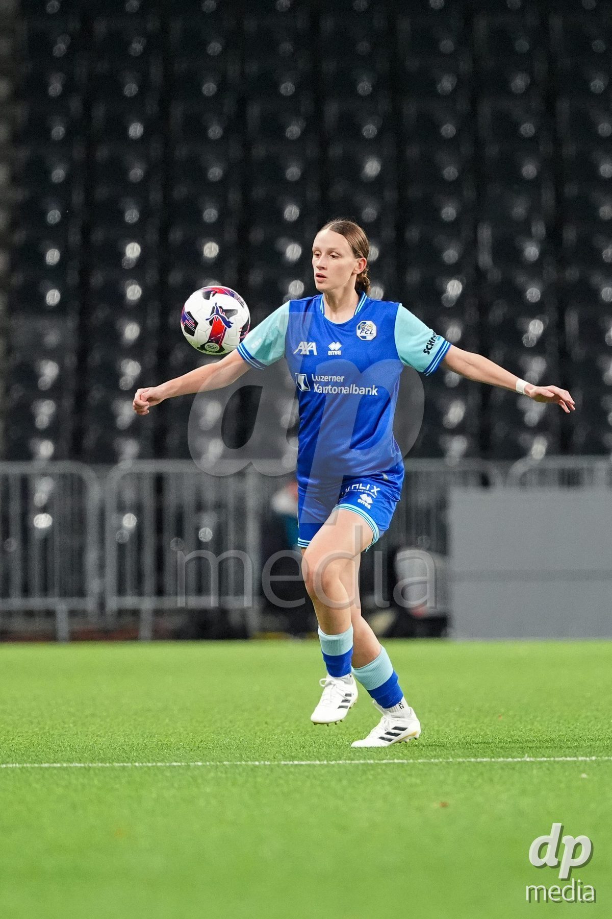 Schweiz: AXA Womens Super League 2025/26, BSC YB Frauen vs FC Luzern - Stadion Wankdorf, Bern: Lena Wälti - Lena Walti (3 FC Luzern) in aktion