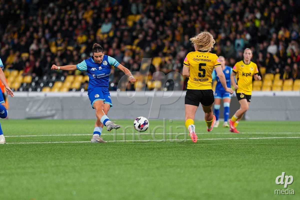 Schweiz: AXA Womens Super League 2025/26, BSC YB Frauen vs FC Luzern - Stadion Wankdorf, Bern: Alyssa Keller (99 FC Luzern) in aktion