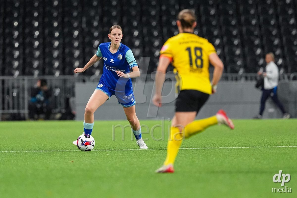 Schweiz: AXA Womens Super League 2025/26, BSC YB Frauen vs FC Luzern - Stadion Wankdorf, Bern: Lena Wälti - Lena Walti (3 FC Luzern) in aktion