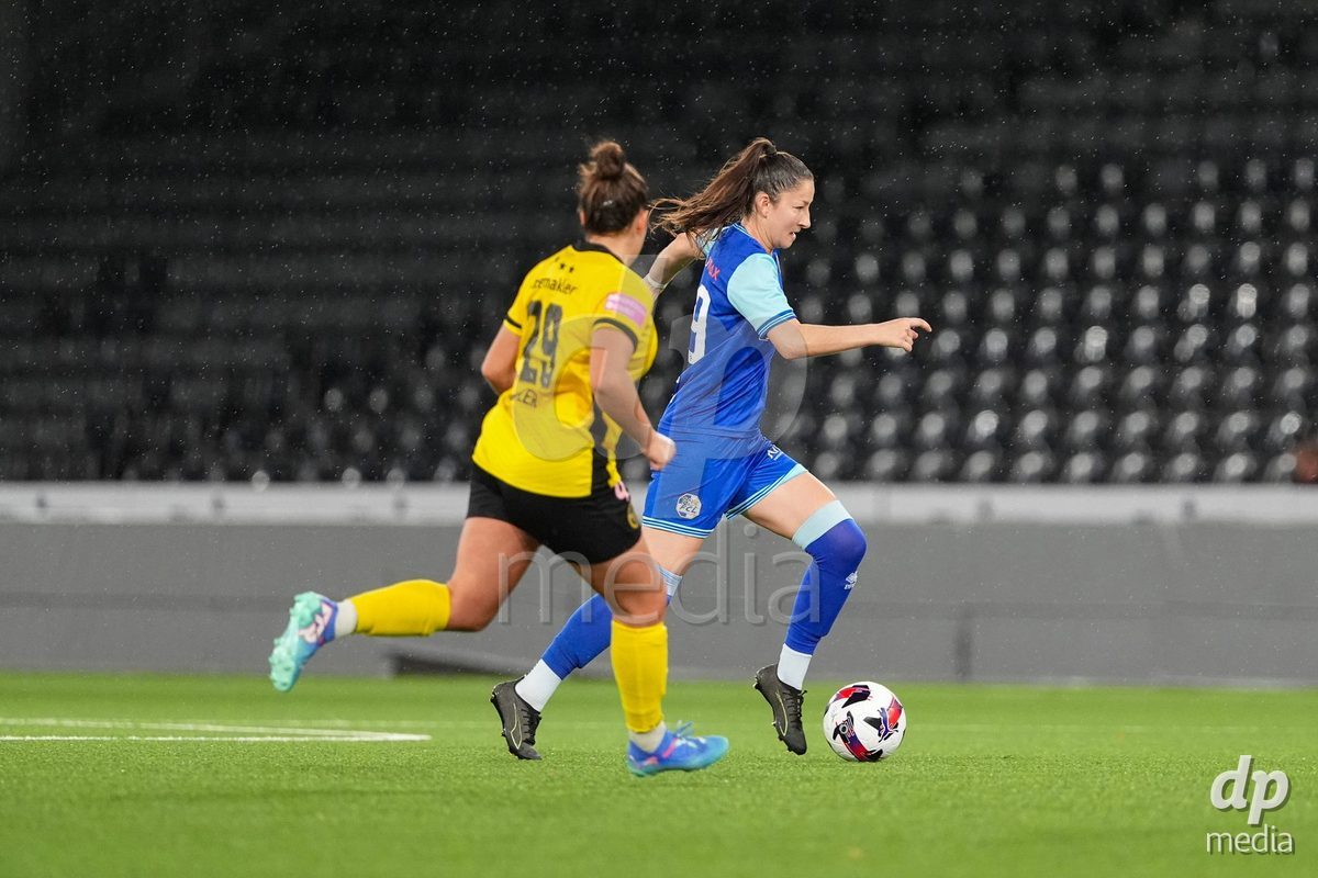 Schweiz: AXA Womens Super League 2025/26, BSC YB Frauen vs FC Luzern - Stadion Wankdorf, Bern: Sarah Schildknecht (19 FC Luzern) in aktion
