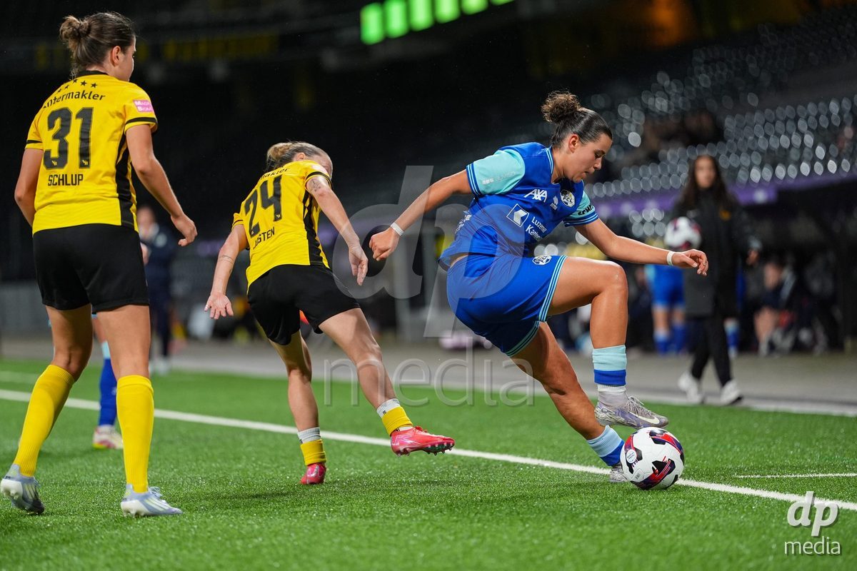 Schweiz: AXA Womens Super League 2025/26, BSC YB Frauen vs FC Luzern - Stadion Wankdorf, Bern: Alyssa Keller (99 FC Luzern) in aktion