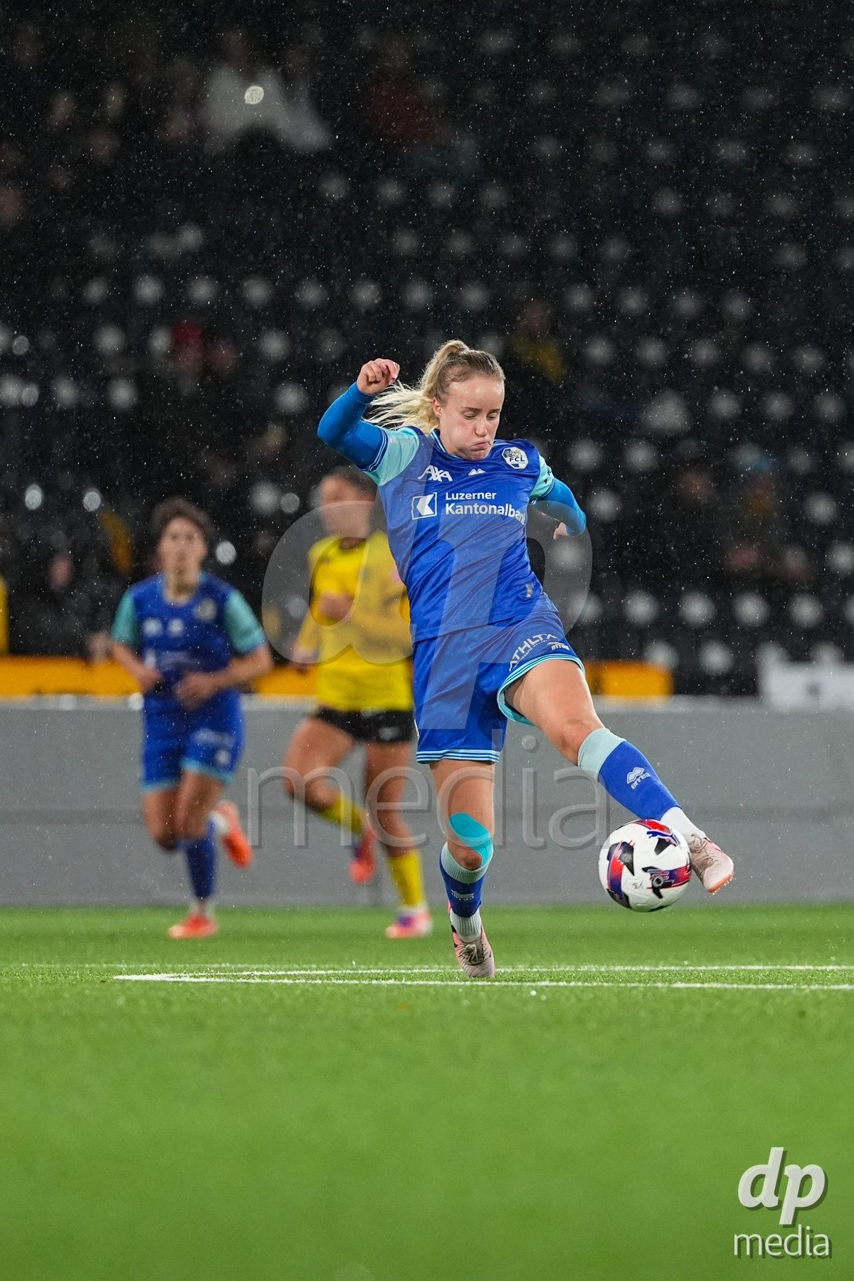 Schweiz: AXA Womens Super League 2025/26, BSC YB Frauen vs FC Luzern - Stadion Wankdorf, Bern: Barbara Reger (16 FC Luzern) in aktion