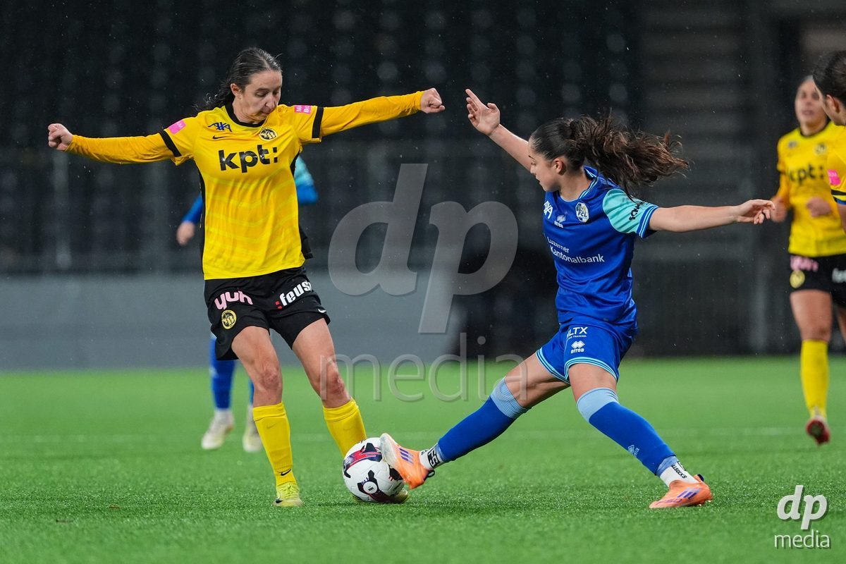 Schweiz: AXA Womens Super League 2025/26, BSC YB Frauen vs FC Luzern - Stadion Wankdorf, Bern: Melissa Rondalli (21 FC Luzern) im Duell mit Malaurie Granges (13 YB Frauen)