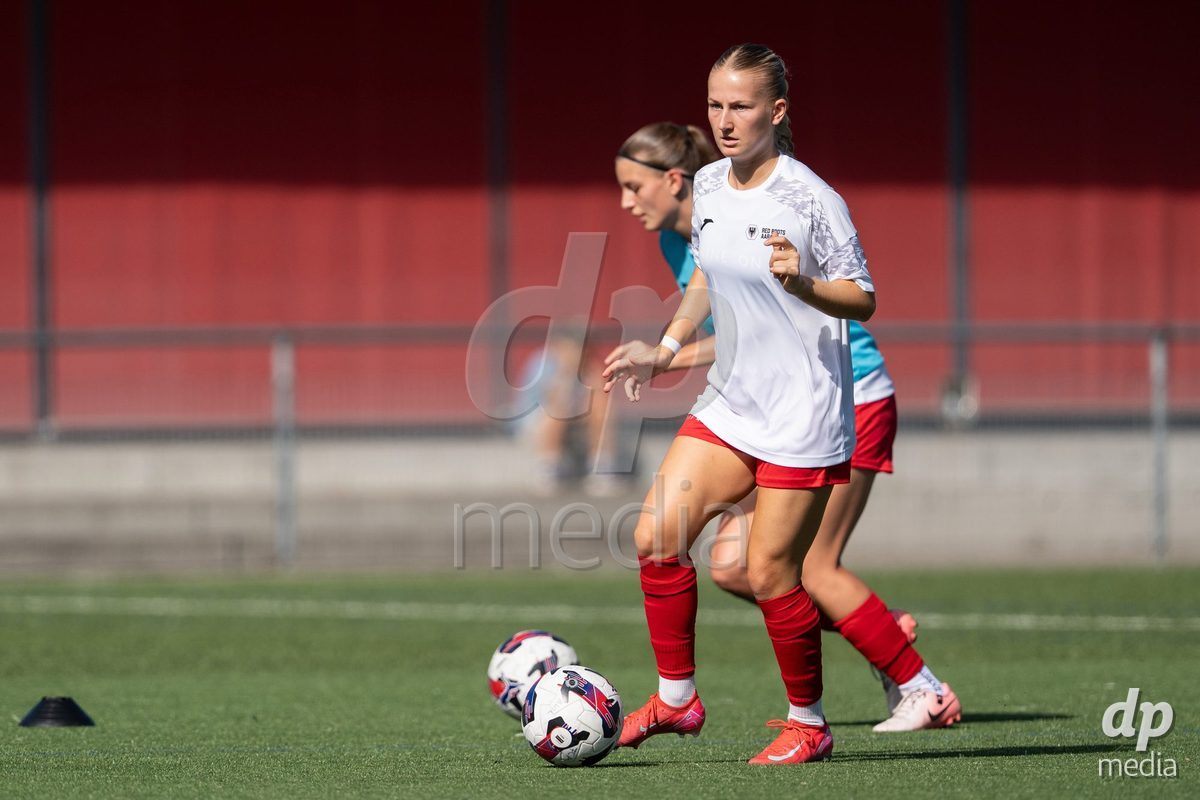 Switzerland: Womens Super League 2025/26, FC Aarau vs YB Frauen - Aarau, Aarau: Fabia Reinschmidt (13 Aarau)