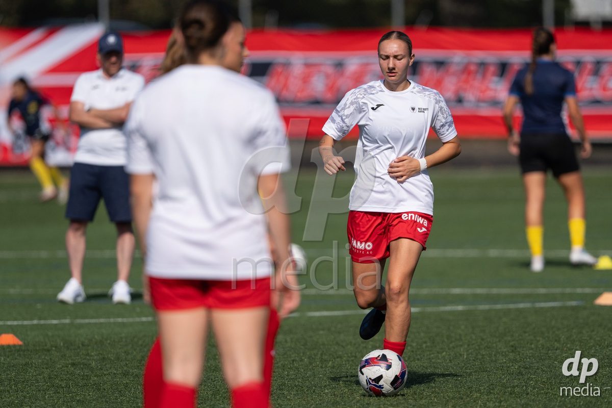 Switzerland: Womens Super League 2025/26, FC Aarau vs YB Frauen - Aarau, Aarau: Lilly Flückiger (Lilly Fluckiger) (15 Aarau)
