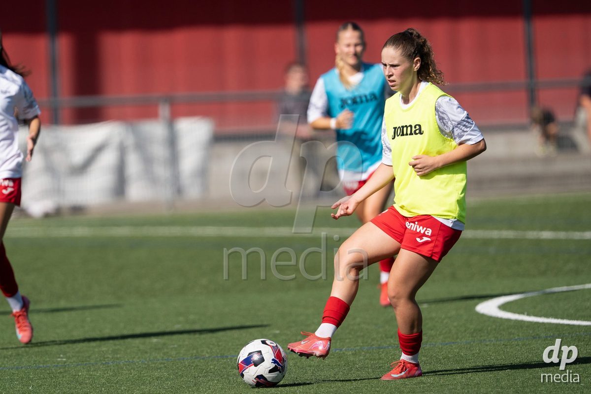 Switzerland: Womens Super League 2025/26, FC Aarau vs YB Frauen - Aarau, Aarau: Nathalie Widmer (5 Aarau)