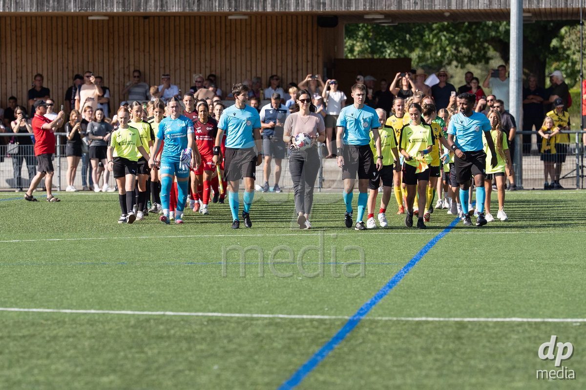 Switzerland: Womens Super League 2025/26, FC Aarau vs YB Frauen - Aarau, Aarau: FC Aarau and BSC YB Frauen