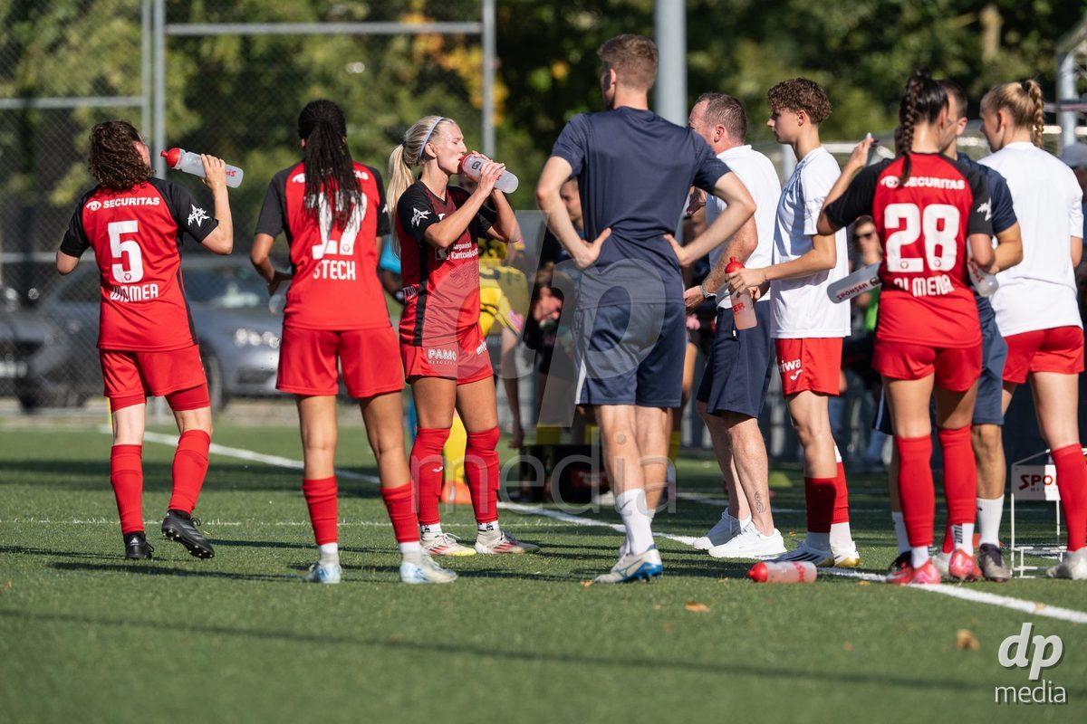 Switzerland: Womens Super League 2025/26, FC Aarau vs YB Frauen - Aarau, Aarau: Team Aarau
