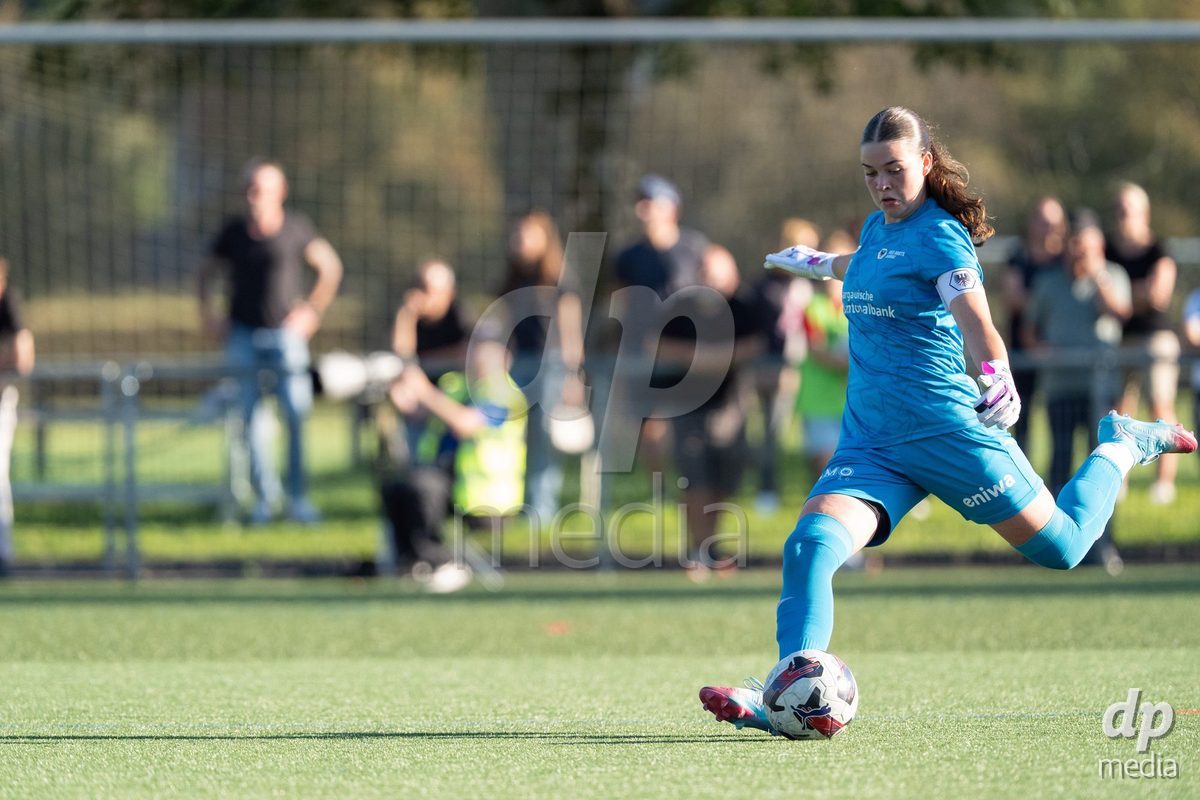 Switzerland: Womens Super League 2025/26, FC Aarau vs YB Frauen - Aarau, Aarau: Lorena Barth (1 Aarau)