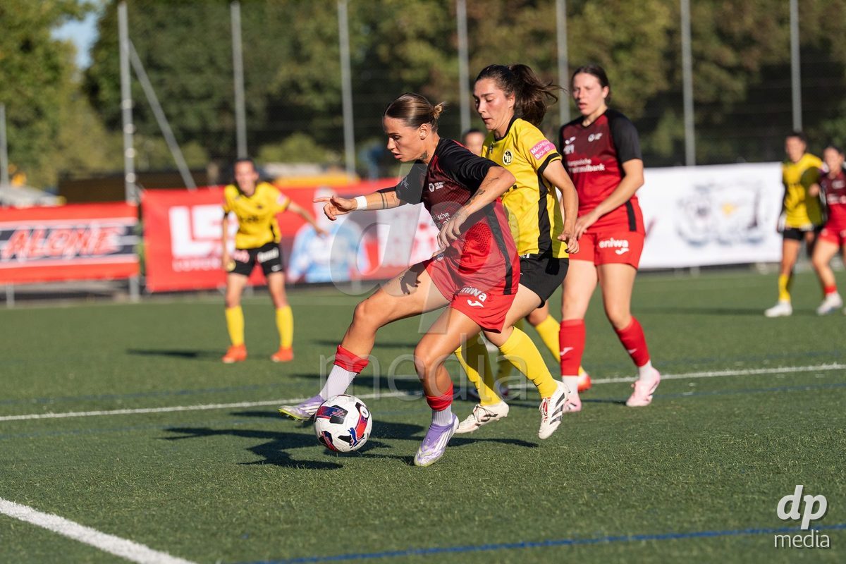 Switzerland: Womens Super League 2025/26, FC Aarau vs YB Frauen - Aarau, Aarau: Vanesa Hoti (8 Aarau)