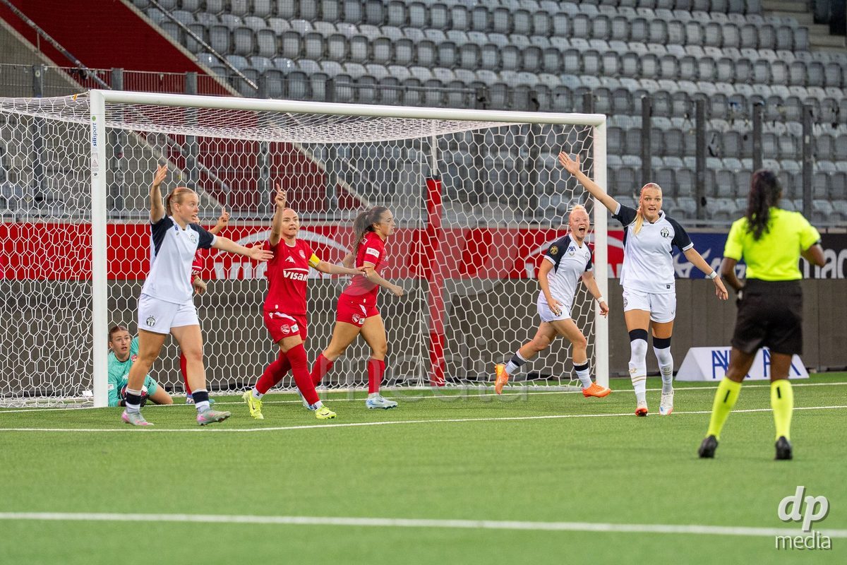 Switzerland: AXA Womens Super League 2025/26, FC Thun vs FC Zurich - Stockhorn Arena, Thun: