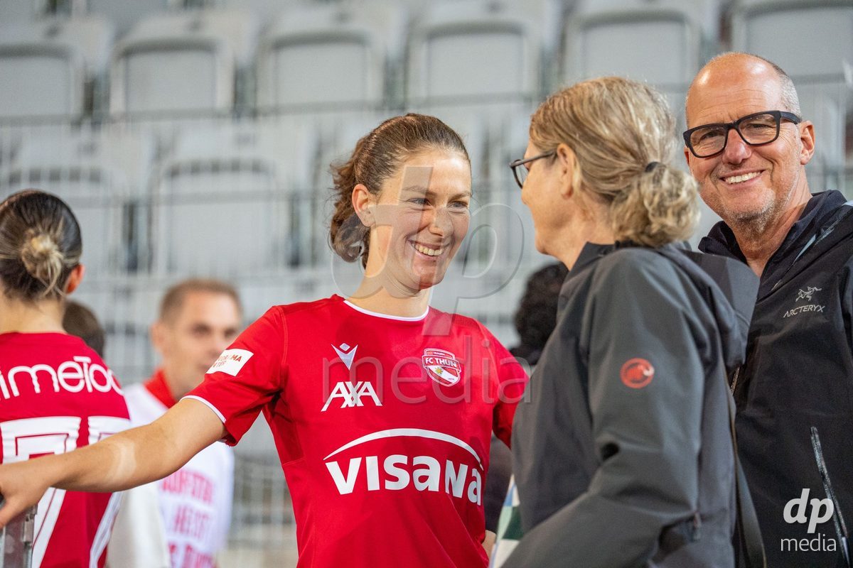 Switzerland: AXA Womens Super League 2025/26, FC Thun vs FC Zurich - Stockhorn Arena, Thun: <h