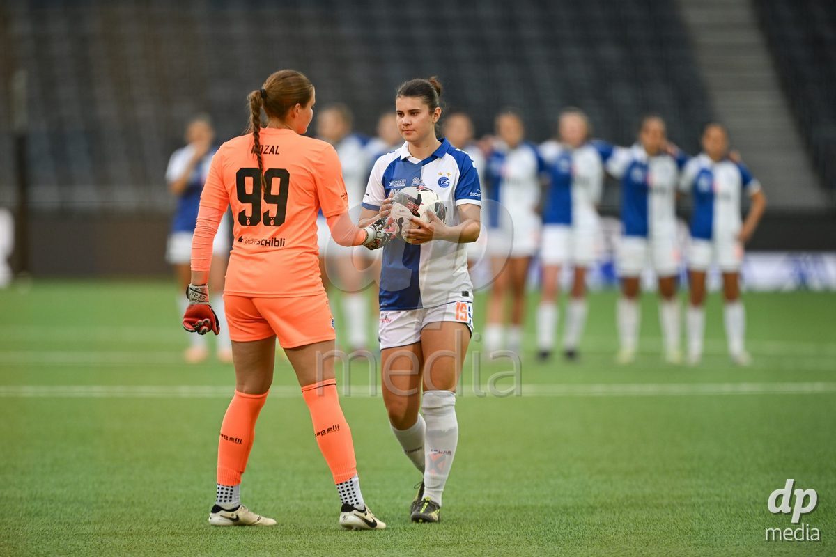 17/05/2025, Bern, Stadion Wankdorf, Women's Super League Final 2: BSC YB Frauen - GC Frauenfussball,  #15 Noemi Ivelj (Grasshopper Club Zurich) before her penalty with #99 Lauren Rose Kozal (GC)