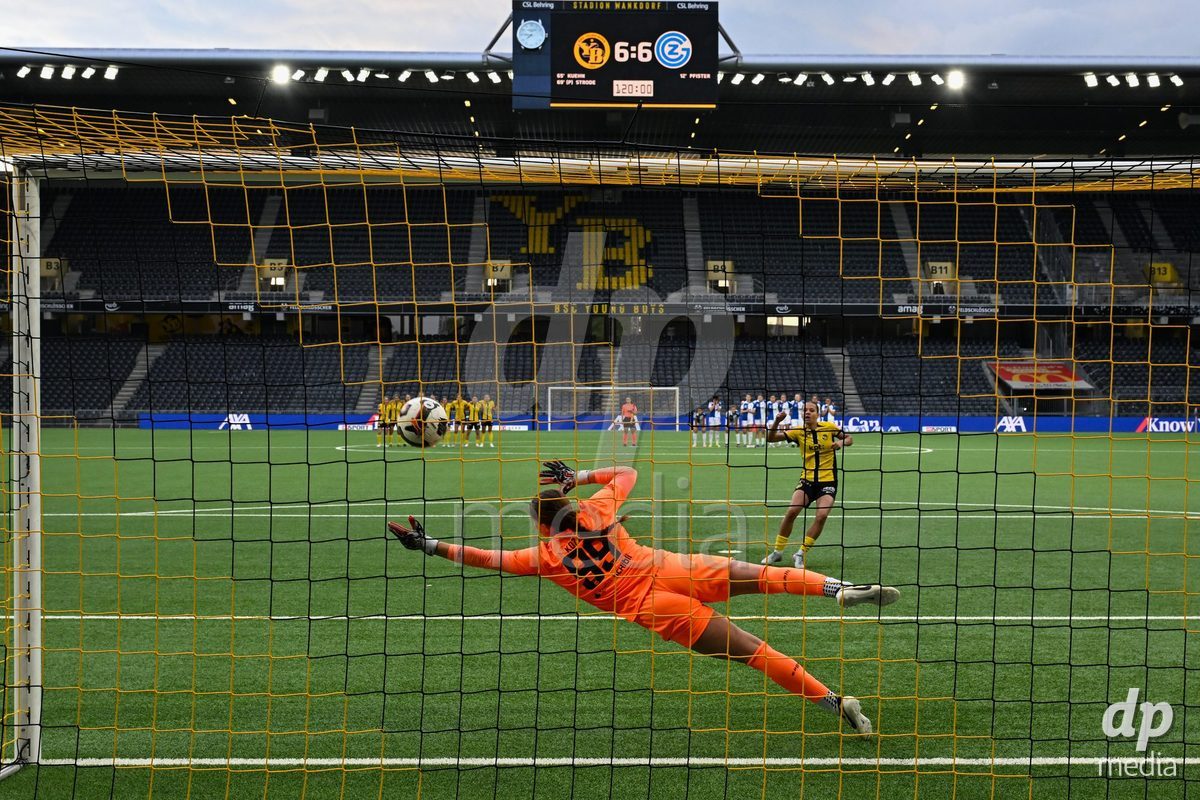 17/05/2025, Bern, Stadion Wankdorf, Women's Super League Final 2: BSC YB Frauen - GC Frauenfussball, final penalty from #10 Iman Beney (Young Boys) against #99 Lauren Rose Kozal (GC)
