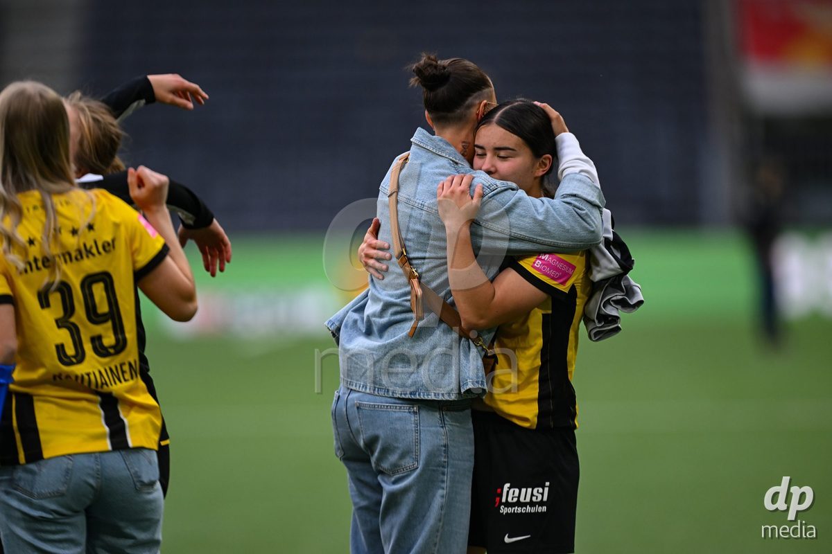 17/05/2025, Bern, Stadion Wankdorf, Women's Super League Final 2: BSC YB Frauen - GC Frauenfussball,  #7 Naomi Luyet (BSC YB Frauen) after the win