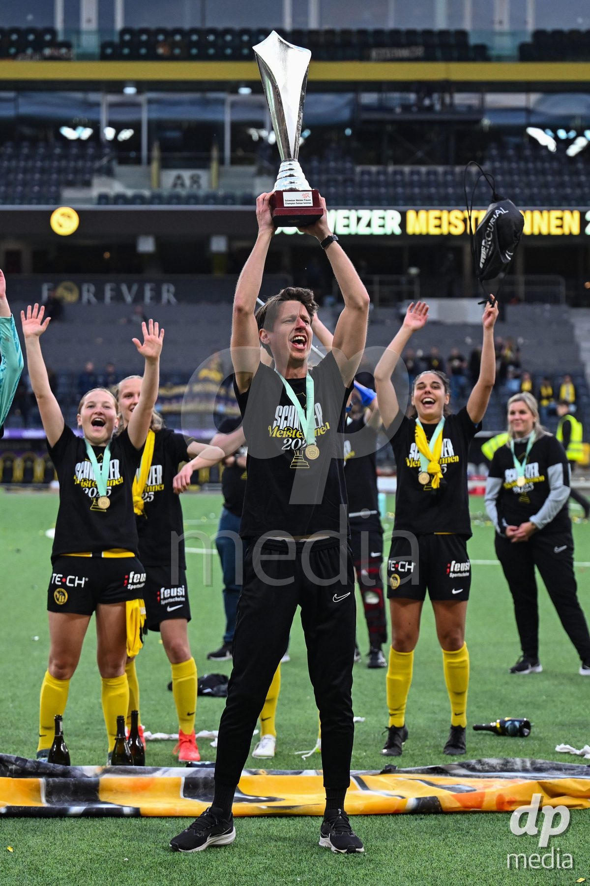 17/05/2025, Bern, Stadion Wankdorf, Women's Super League Final 2: BSC YB Frauen - GC Frauenfussball,  goalkeeper Tamara Biedermann (BSC YB Frauen)