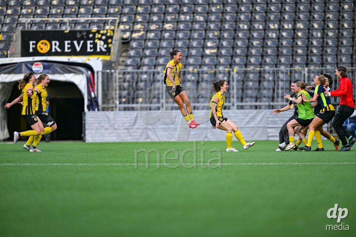 Iman Beney (Young Boys) after the goal from Audrey Remy (19 Young Boys) during the Axa Womens Super League Football game between BSC Young Boys Frauen and FC Zürich Frauen at Wankdorf Stadium in Bern, Switzerland.