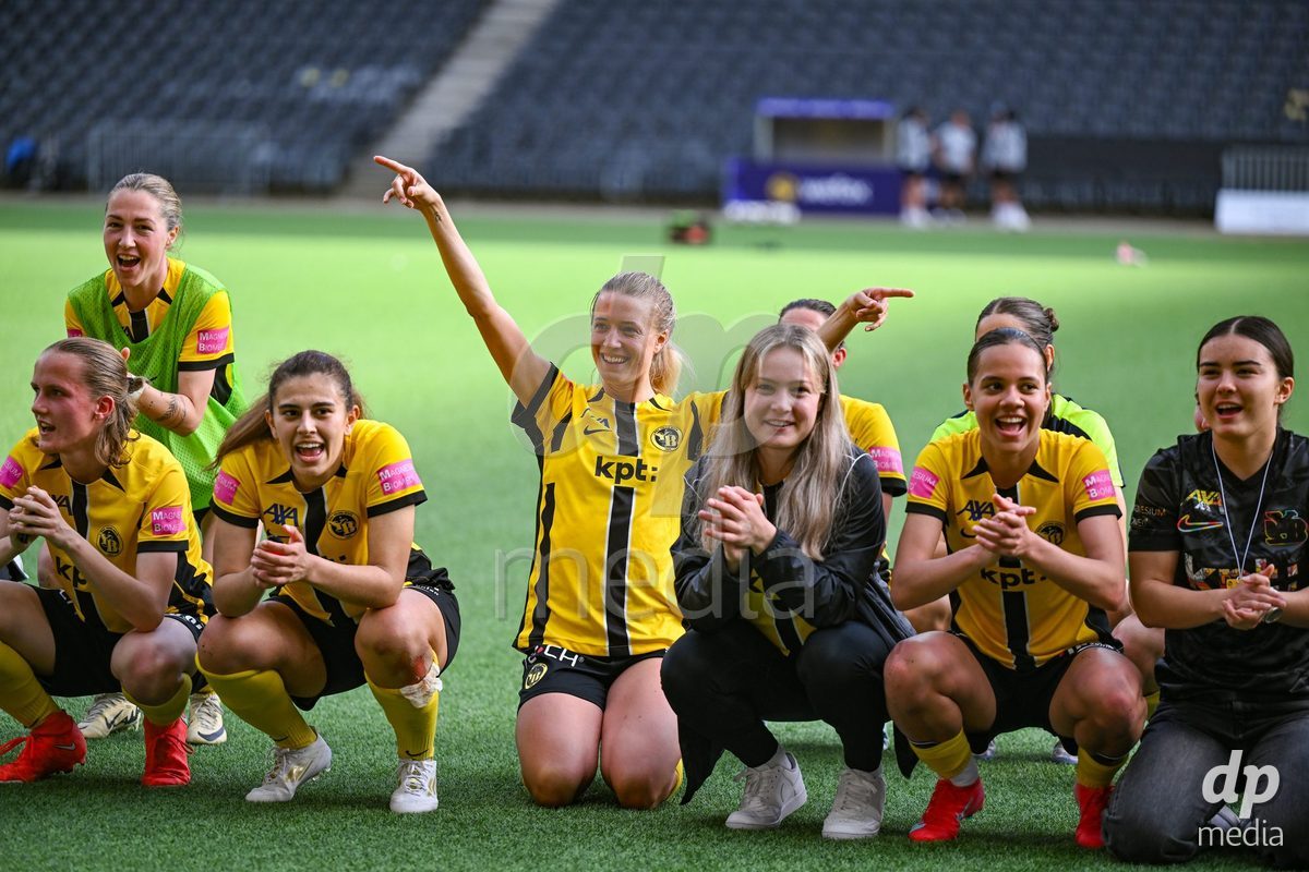 Athena Kuehn (12 Young Boys) and the team after wining the the Axa Womens Super League Football semifinal between BSC Young Boys Frauen and FC Zürich Frauen at Wankdorf Stadium in Bern, Switzerland.