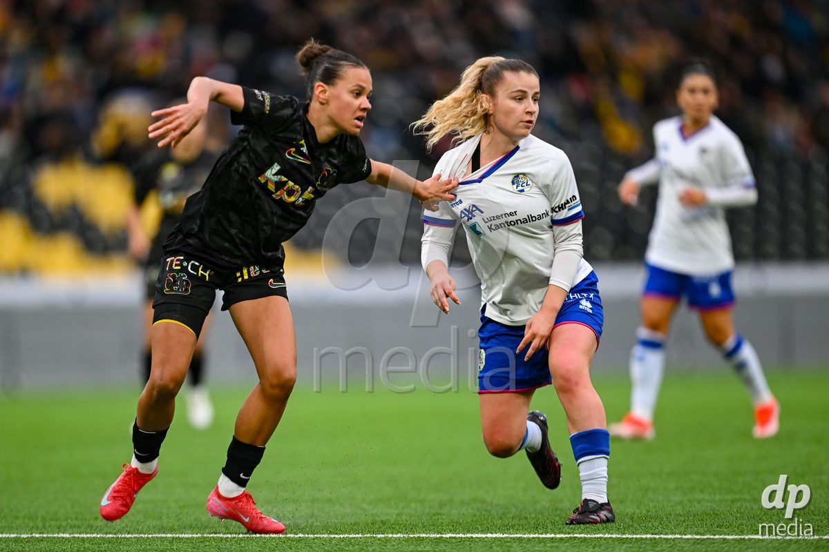 17.04.2025, Bern, Stadion Wankdorf, Women's Super League Quarterfinal 2: BSC YB Frauen - FC Luzern,  #10 Iman Beney (BSC YB Frauen, left) against #5 Caterina Tramezzani (FC Luzern, right)