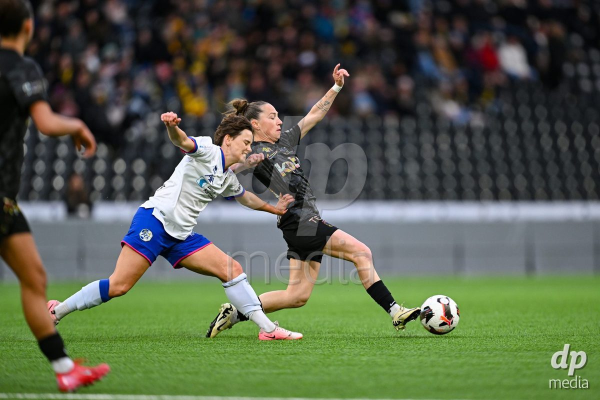 17.04.2025, Bern, Stadion Wankdorf, Women's Super League Quarterfinal 2: BSC YB Frauen - FC Luzern,  #23 Bettina Brulhart (FC Luzern) against #24 Lisa Josten (BSC YB Frauen)