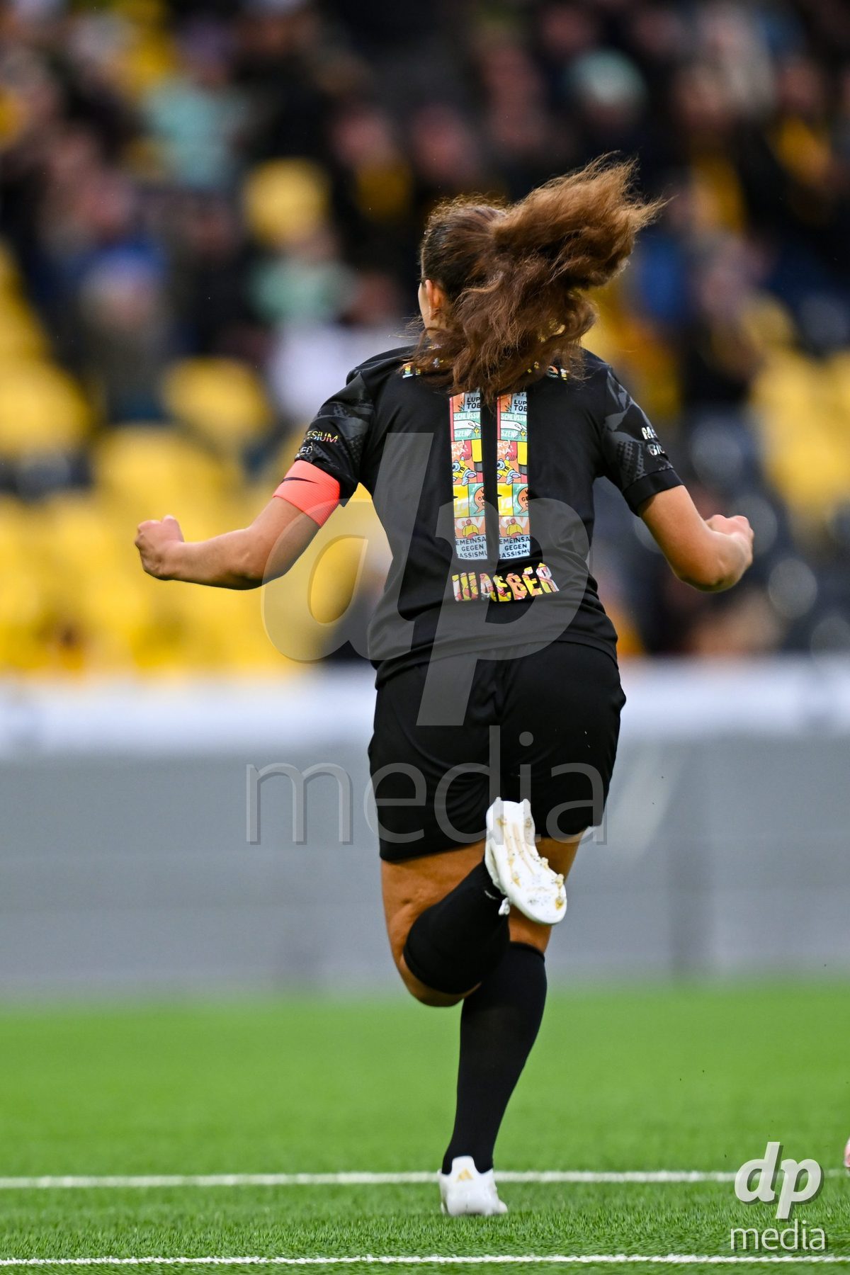 17.04.2025, Bern, Stadion Wankdorf, Women's Super League Quarterfinal 2: BSC YB Frauen - FC Luzern, #11 Stephanie Waeber (BSC YB Frauen) celebrates her goal