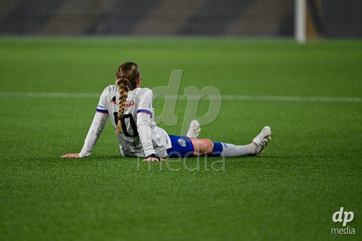 17.04.2025, Bern, Stadion Wankdorf, Women's Super League Quarterfinal 2: BSC YB Frauen - FC Luzern, #10 Chantal Ruf (Luzern) after losing the game