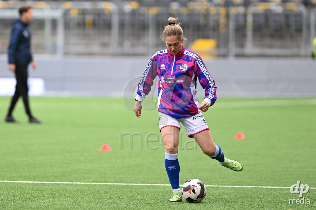 29/09/2024, Bern, Stadion Wankdorf, Women's Super League: BSC YB Frauen - FC Luzern,  #7 Rahel Sager (FC Luzern) during warm up prior to the match