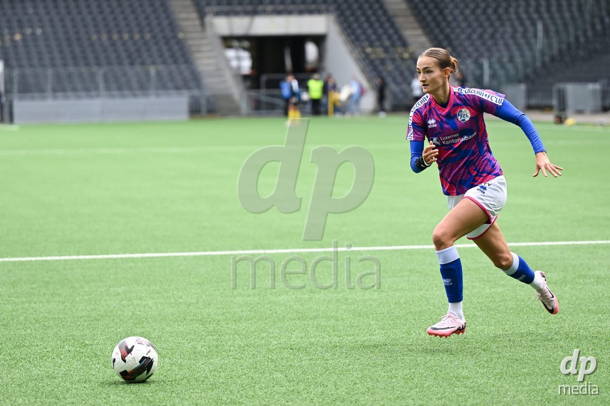 29/09/2024, Bern, Stadion Wankdorf, Women's Super League: BSC YB Frauen - FC Luzern,  #21 Nathalie Pellier (FC Luzern) during warm up prior to the match