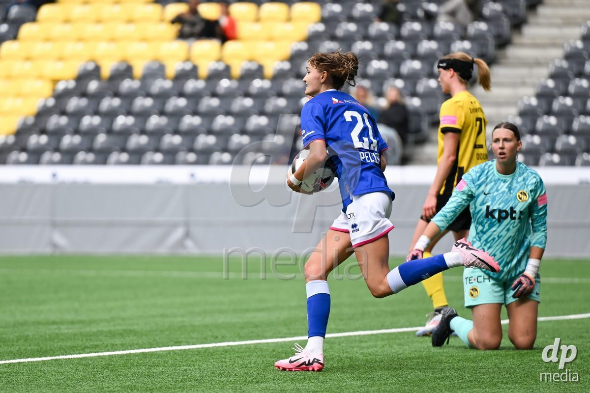 29/09/2024, Bern, Stadion Wankdorf, Women's Super League: BSC YB Frauen - FC Luzern,  #21 Nathalie Pellier (FC Luzern) celebrates a goal