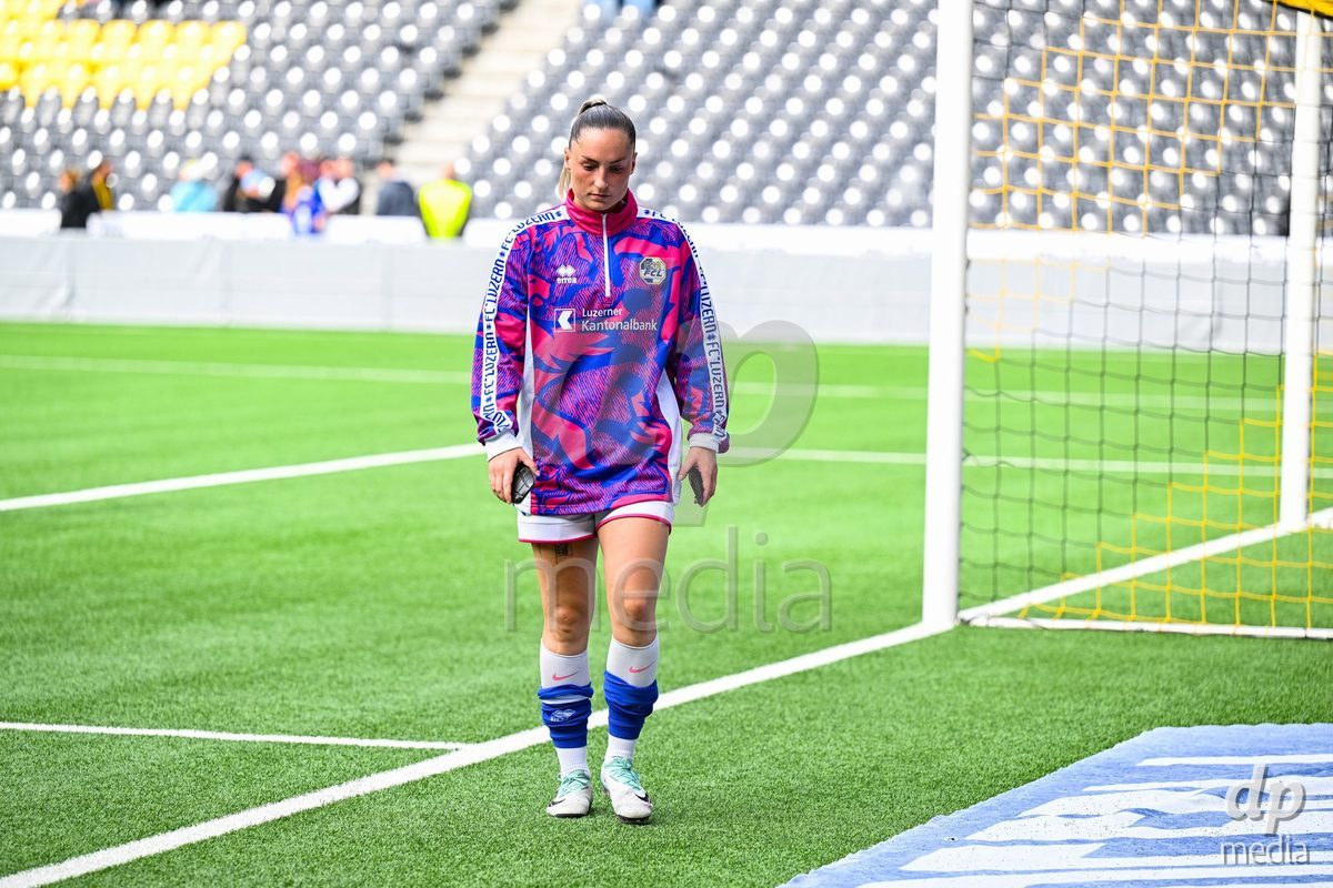 29/09/2024, Bern, Stadion Wankdorf, Women's Super League: BSC YB Frauen - FC Luzern,  #14 Debora Vogl (FC Luzern)
