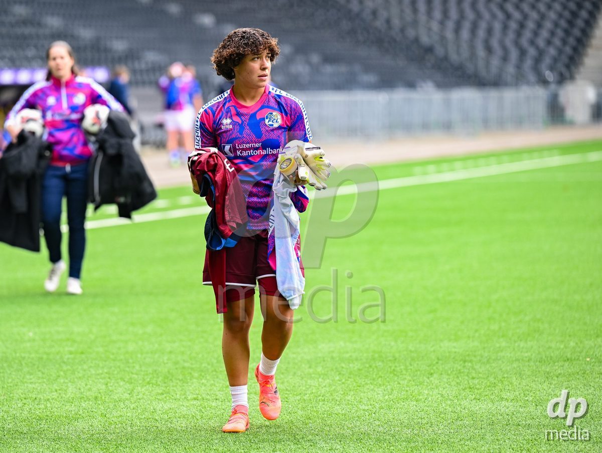 29/09/2024, Bern, Stadion Wankdorf, Women's Super League: BSC YB Frauen - FC Luzern,  goalkeeper Jil Beetschen (FC Luzern)