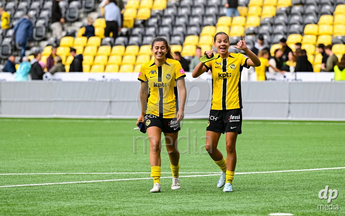 29/09/2024, Bern, Stadion Wankdorf, Women's Super League: BSC YB Frauen - FC Luzern,  #23 Iman Beney (BSC YB Frauen, right) and #11 Stephanie Waeber (BSC YB Frauen, left)