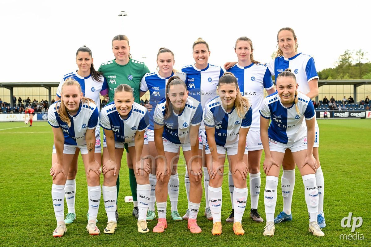 27.04.2024, Niederhasli, GC/Campus, Quarterfinals: Grasshopper Club Zürich - BSC YB Frauen,  team photo Grasshopper Club Zurich. First row from left: Emoke Papai, Ella Ljustina, Janina Egli, Noemi Ivelj, Lara Meroni. Second row from left: Luna Lemperiere, Saskia Burki, Sabina Jackson, Melanie Muller, Victoria Laino, Tamar Dongus