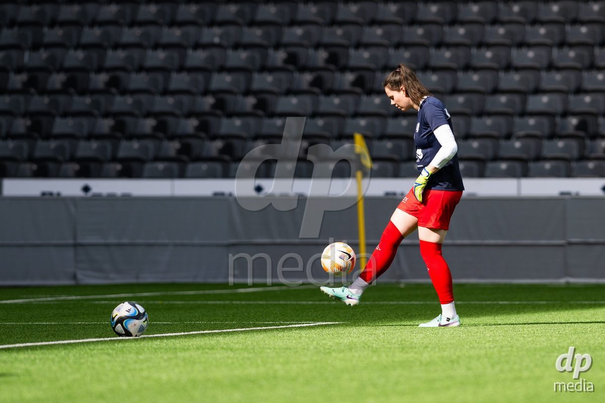 13.04.2024, Bern, Stadion Wankdorf, Women's Super League: BSC YB Frauen - FC Luzern,  goalkeeper Nadja Furrer (FC Luzern)