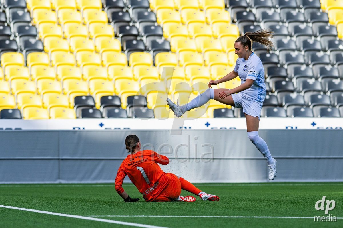 13.04.2024, Bern, Stadion Wankdorf, Women's Super League: BSC YB Frauen - FC Luzern,  #77 Jael Jost (FC Luzern)