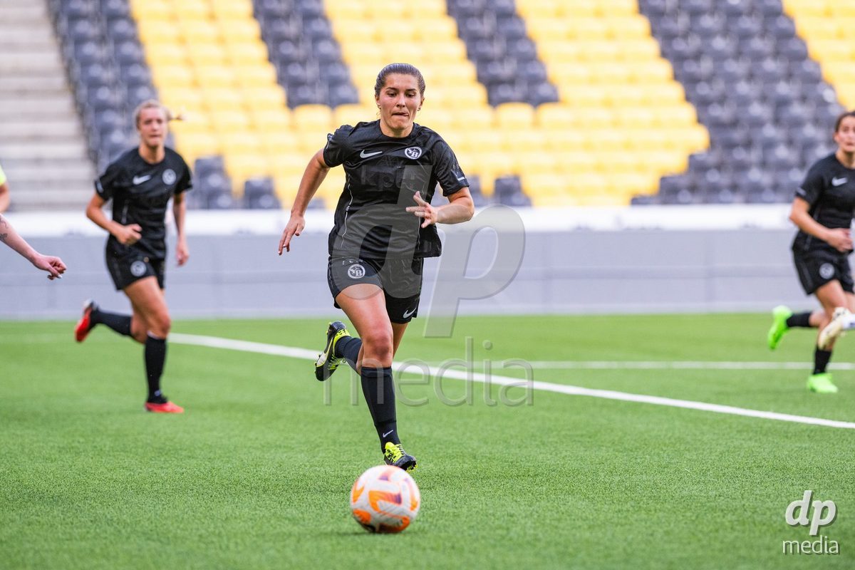 13.04.2024, Bern, Stadion Wankdorf, Women's Super League: BSC YB Frauen - FC Luzern,  #14 Courtney Strode (BSC YB Frauen)