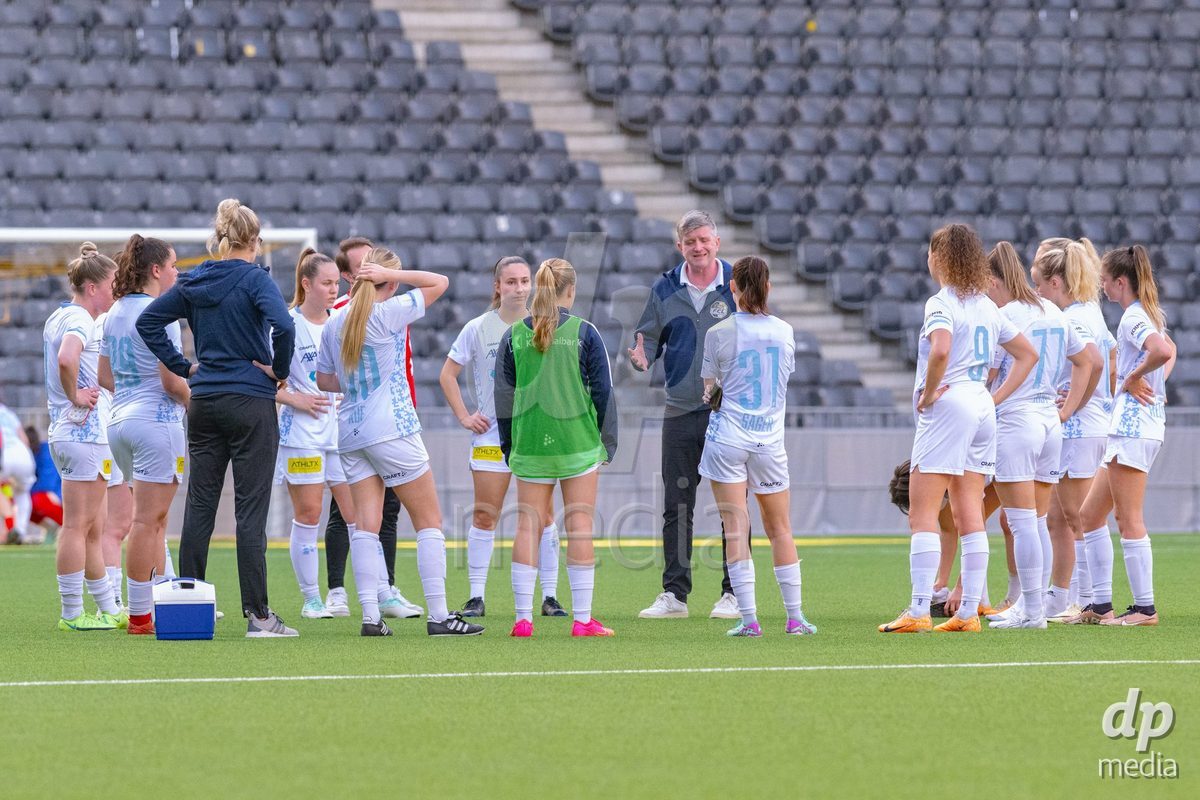 13.04.2024, Bern, Stadion Wankdorf, Women's Super League: BSC YB Frauen - FC Luzern,