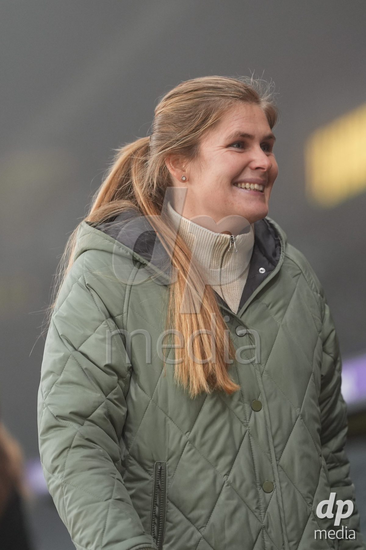 Schweiz: Axa Women's Cup 2025/26, BSC YB Frauen vs GC Frauenfussball - Stadion Wankdorf, Bern: head coach Imke Annita Wübbenhorst - head coach Imke Annita Wubbenhorst (YB Frauen) vor dem Spiel