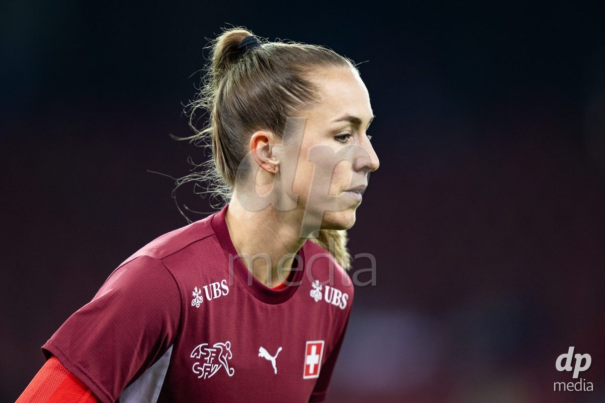 during the UEFA Women's Nations League game between Switzerland and Island at Stadion Letzigrund in Zurich, Switzerland.