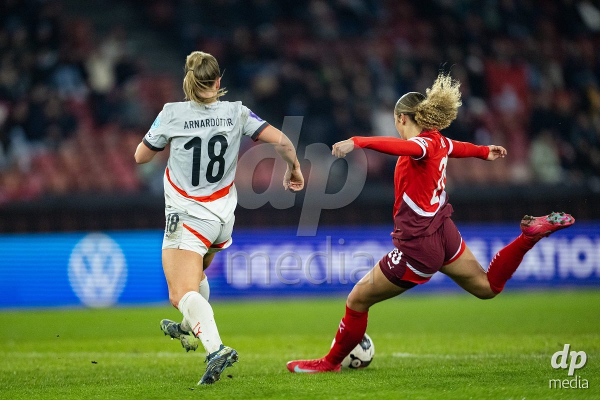 Alayah Pilgrim (20 Switzerland) in action during the UEFA Women's Nations League game between Switzerland and Island at Stadion Letzigrund in Zurich, Switzerland.
