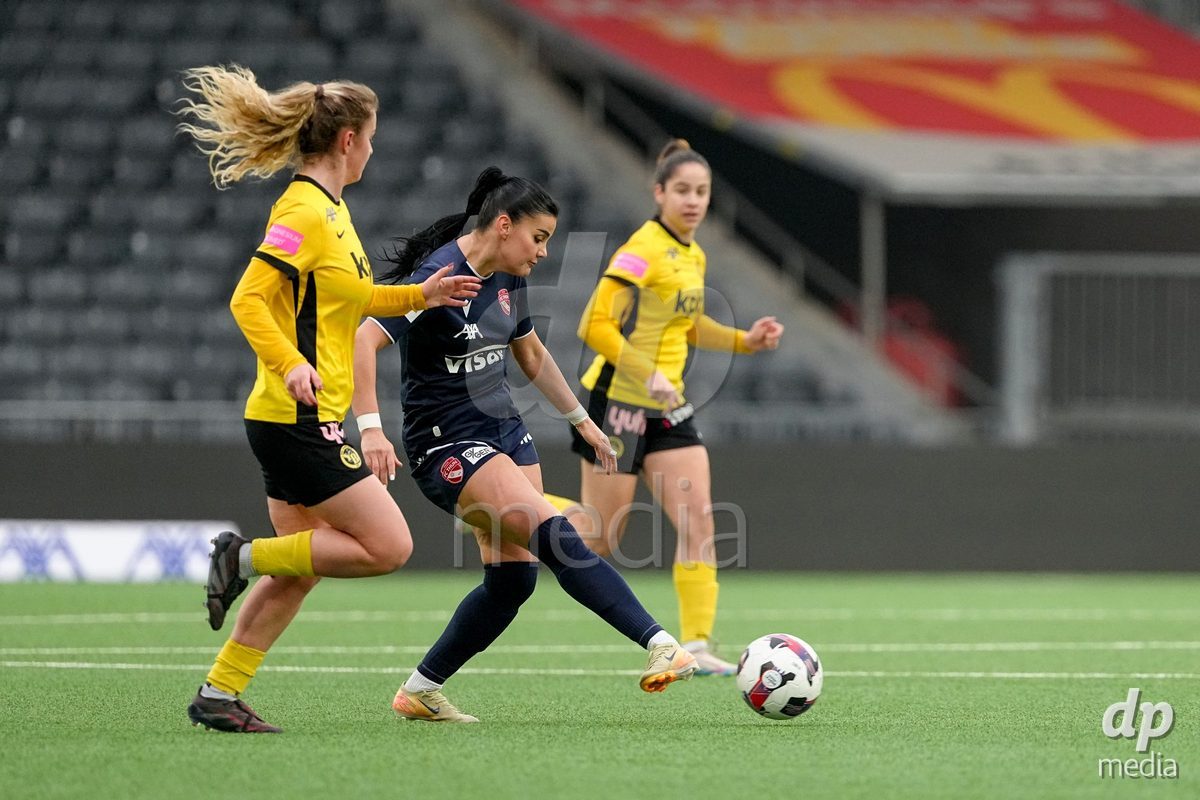 Schweiz: Axa Women's Cup 2025/26, BSC YB Frauen vs FC Thun - Stadion Wankdorf, Bern: Mimoza Hamidi (7 Thun) in aktion