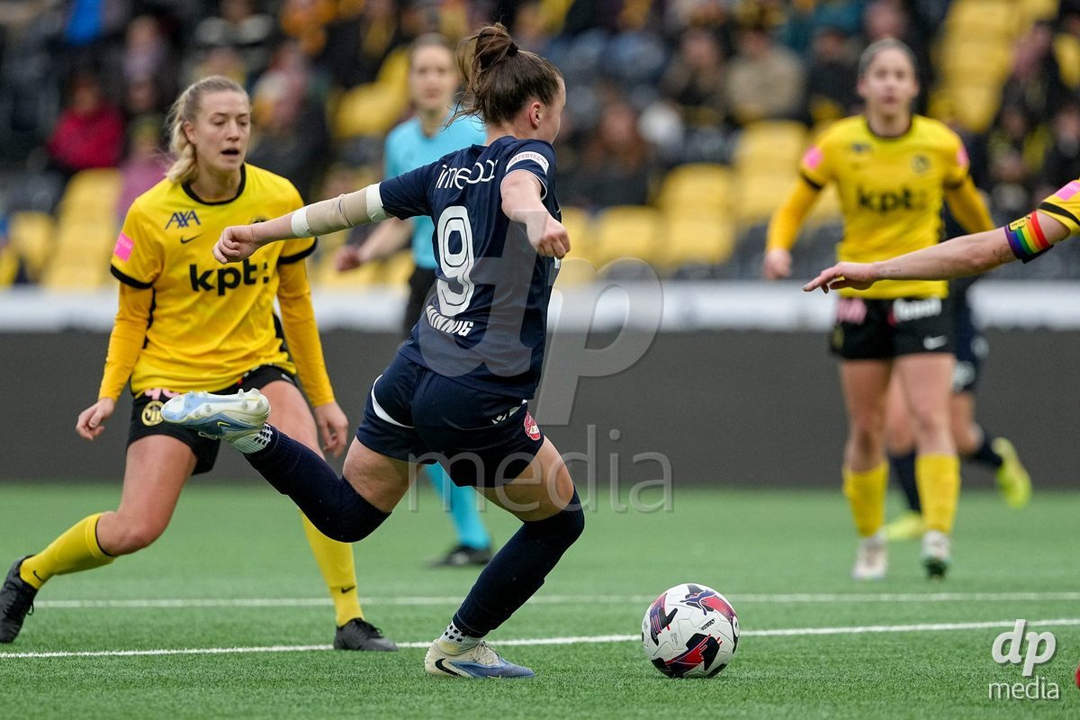 Schweiz: Axa Women's Cup 2025/26, BSC YB Frauen vs FC Thun - Stadion Wankdorf, Bern: Janine Minnig (9 Thun) in aktion