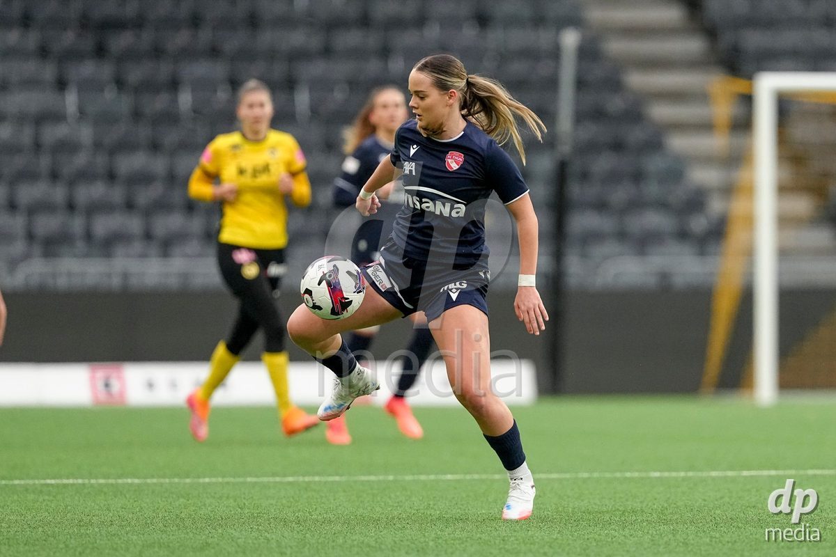 Schweiz: Axa Women's Cup 2025/26, BSC YB Frauen vs FC Thun - Stadion Wankdorf, Bern: Rilana Ueltschi (29 Thun) in aktion