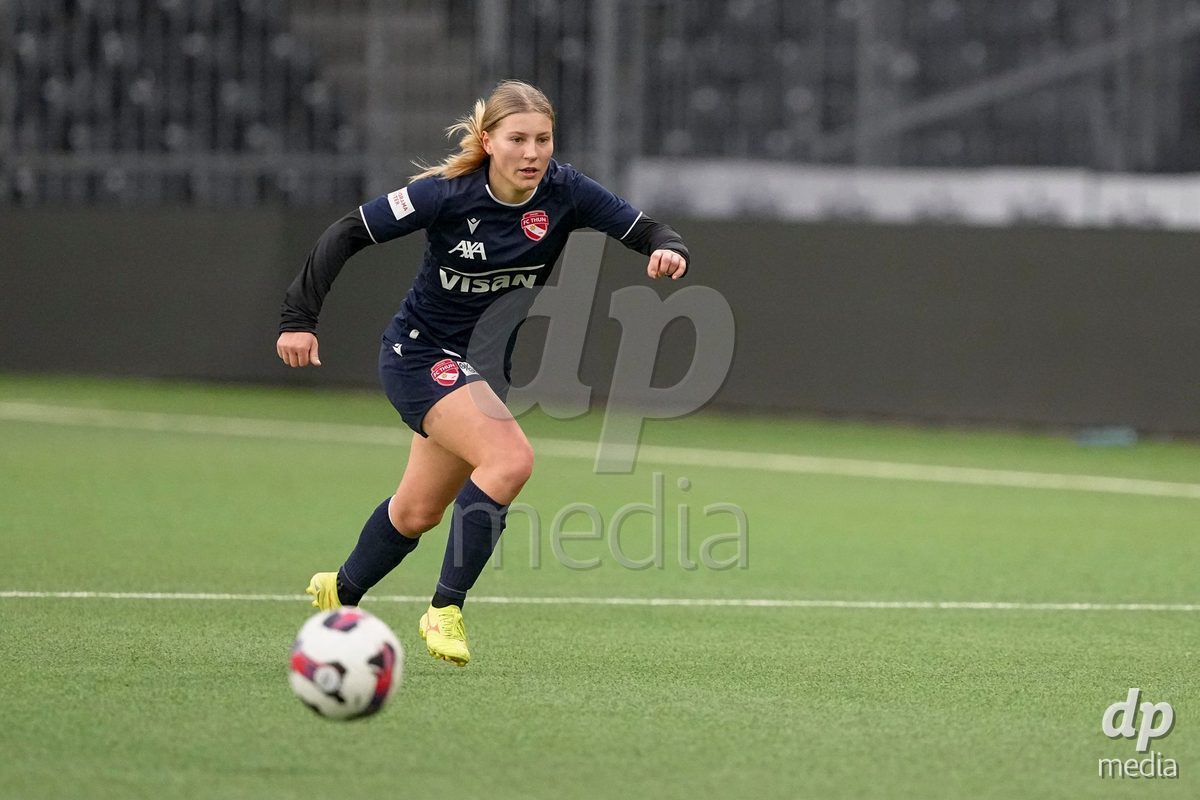 Schweiz: Axa Women's Cup 2025/26, BSC YB Frauen vs FC Thun - Stadion Wankdorf, Bern: Lara Colpi (17 Thun) in aktion