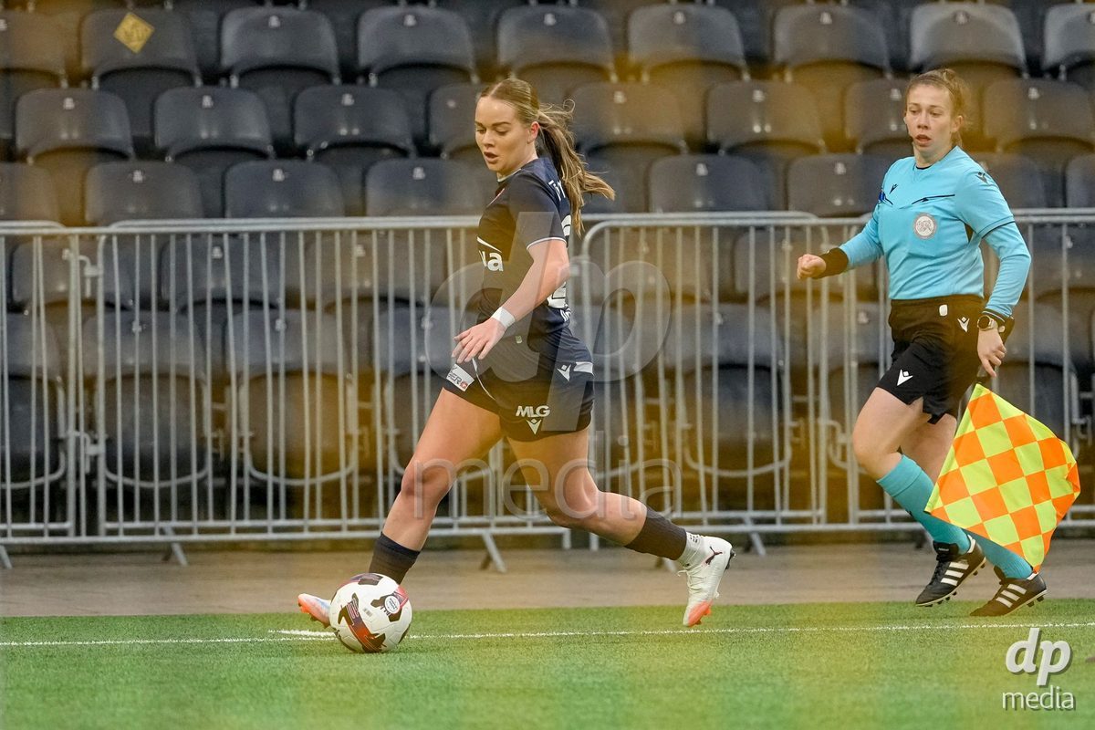 Schweiz: Axa Women's Cup 2025/26, BSC YB Frauen vs FC Thun - Stadion Wankdorf, Bern: Rilana Ueltschi (29 Thun) in aktion