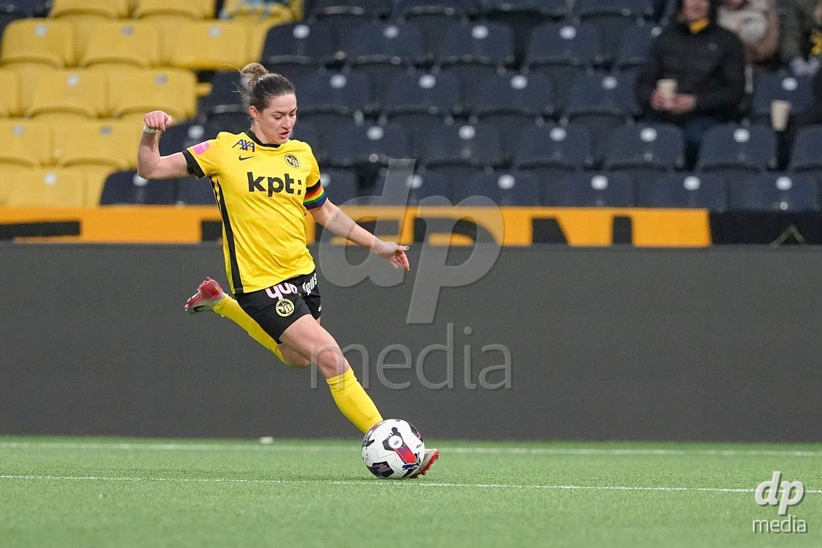 Schweiz: Axa Women's Cup 2025/26, BSC YB Frauen vs FC Thun - Stadion Wankdorf, Bern: Wibke Meister (18 YB Frauen) in aktion